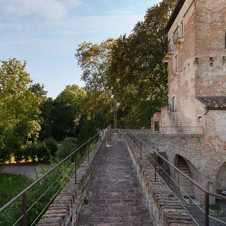 Massimago Wine Tower Penzion 4*